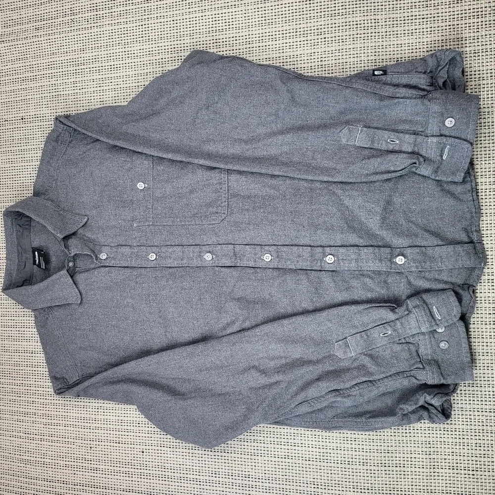 The North Face Shirt Mens Large Gray Flannel Long Sleeve Button Front Casual